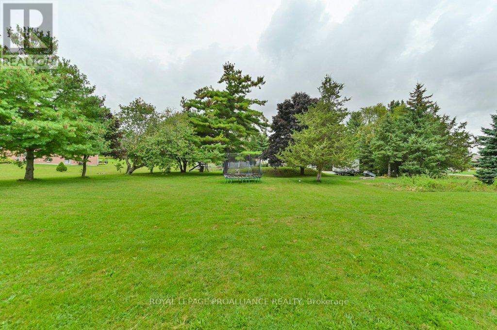 114 LISGAR ST