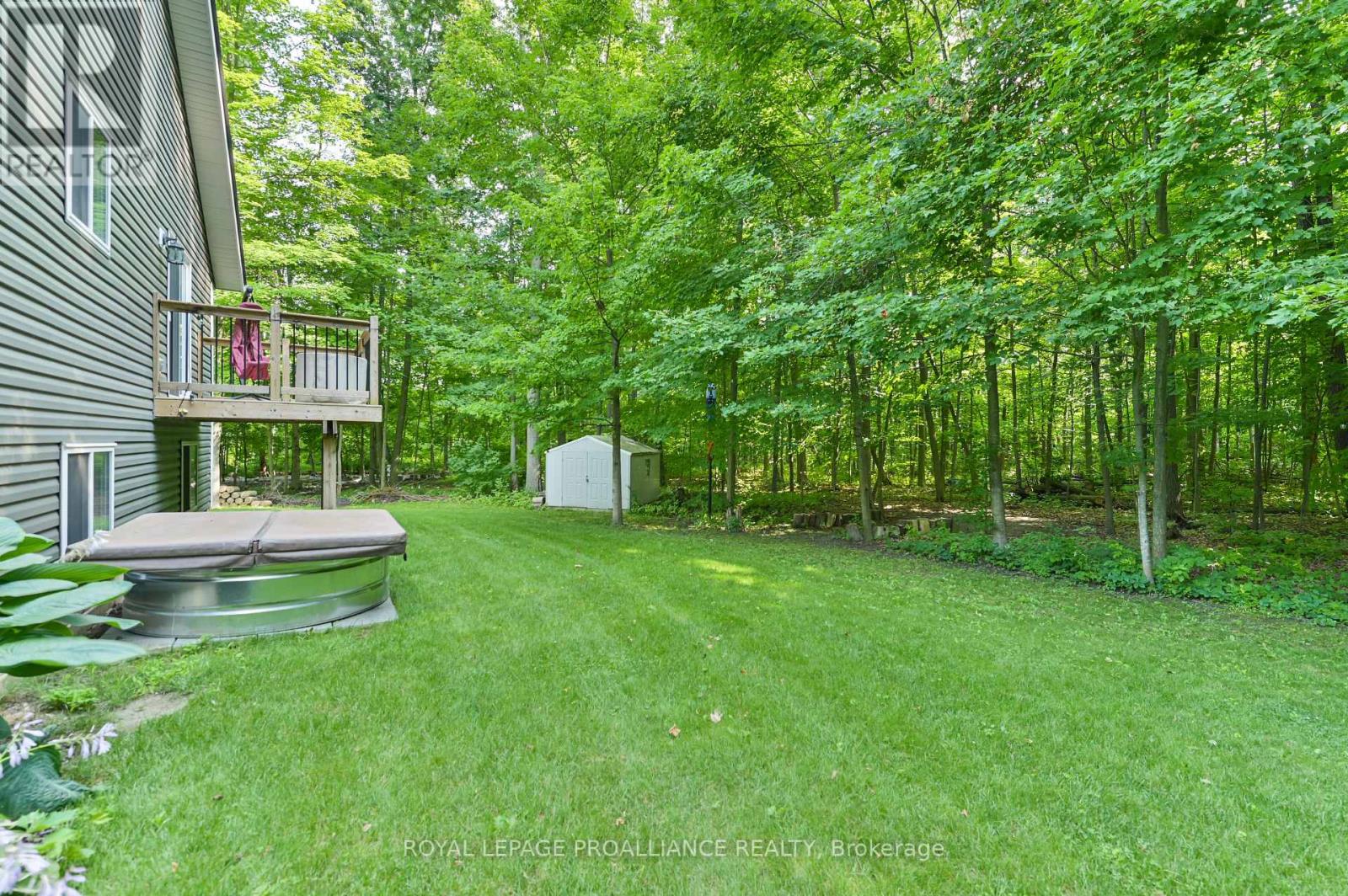 32 VICARI RD