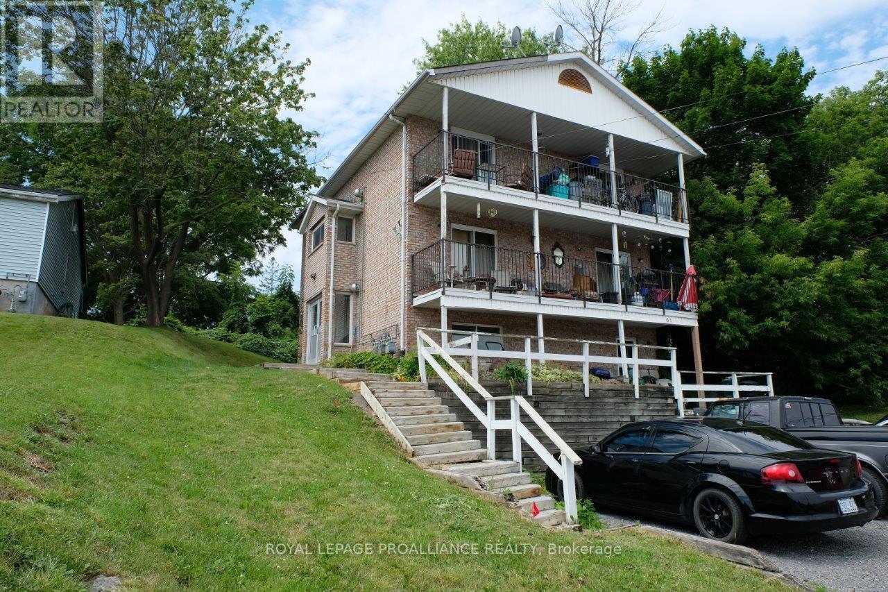 60 WALLBRIDGE CRES