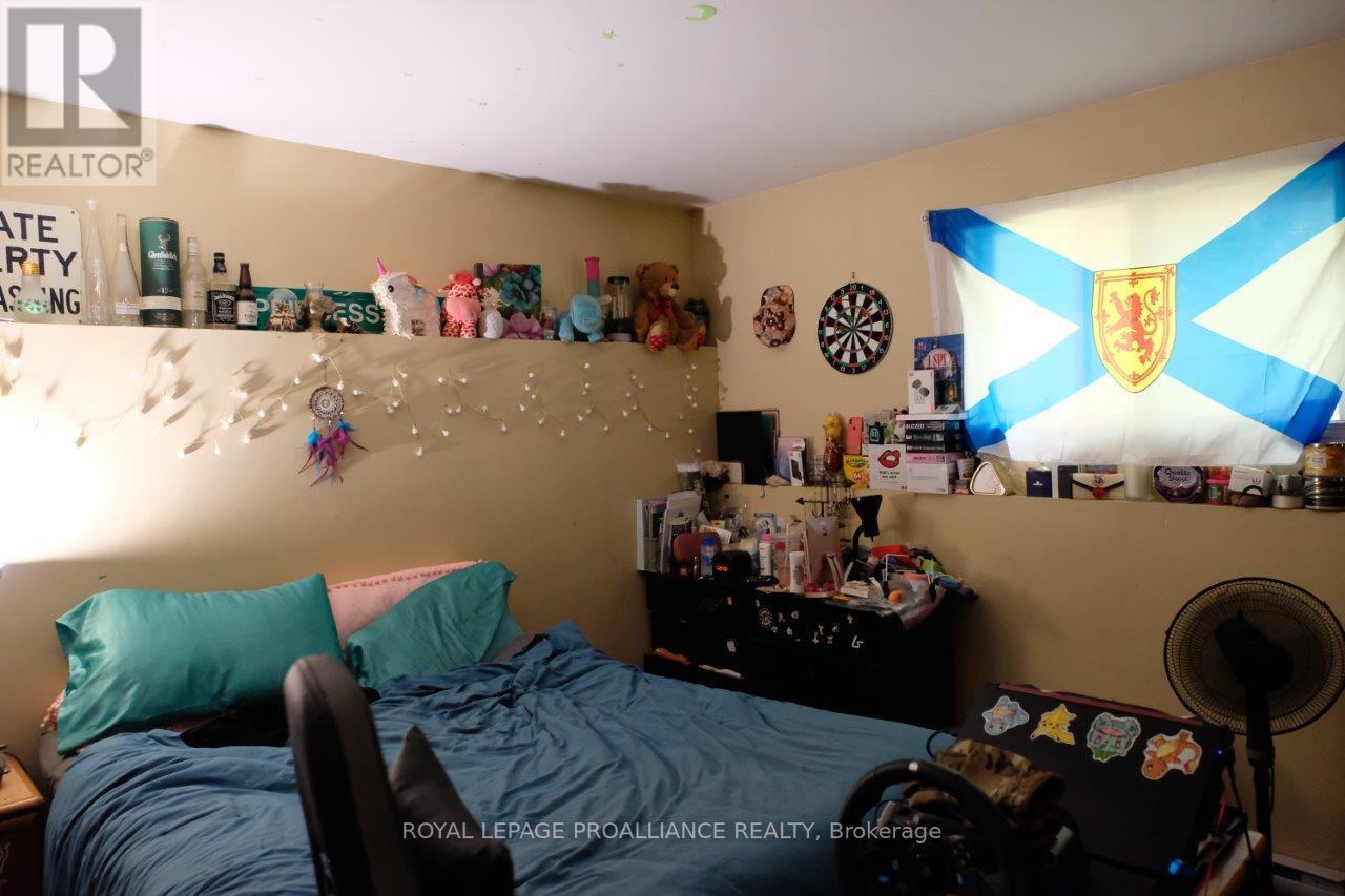 60 WALLBRIDGE CRES