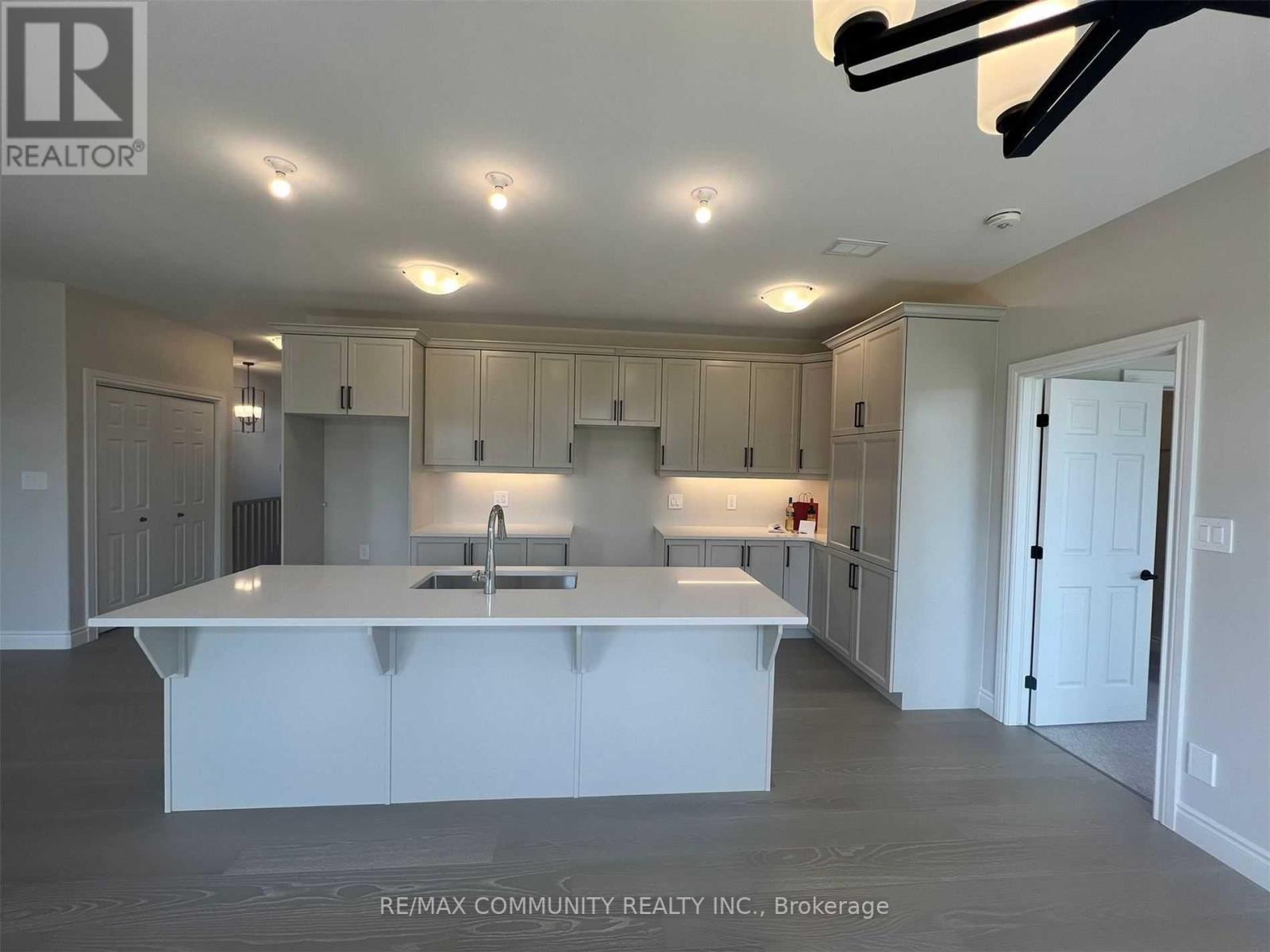 16 ATHABASKA DR