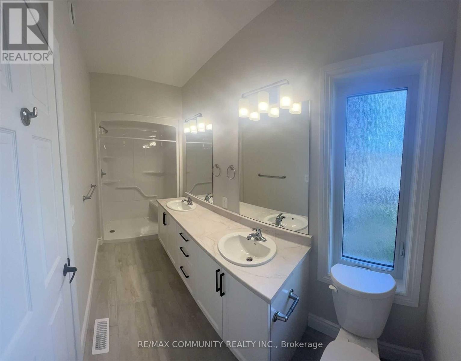 16 ATHABASKA DR
