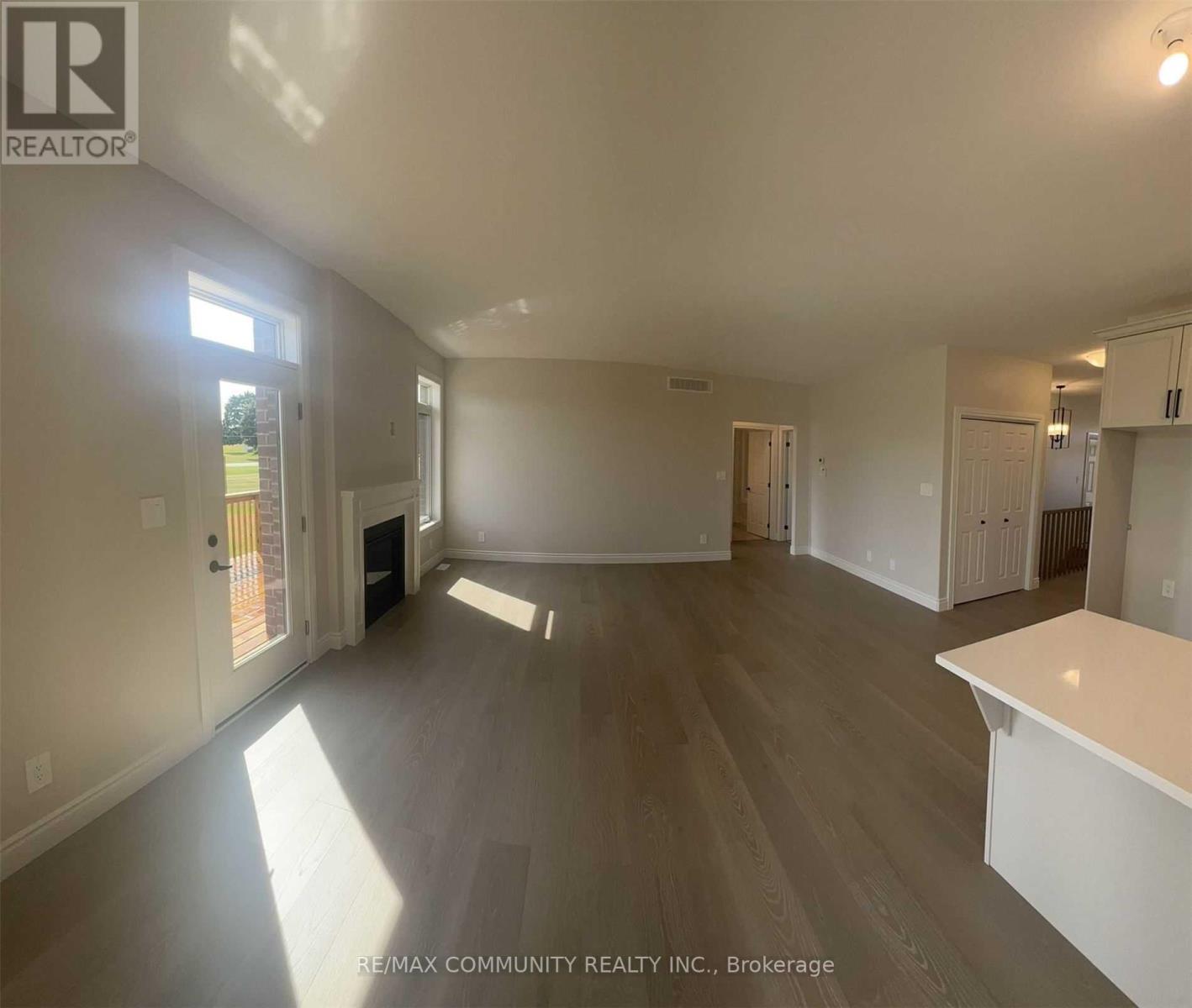16 ATHABASKA DR