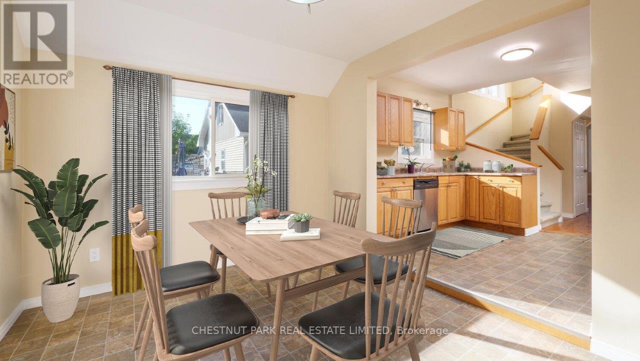 571 9TH STREET 'A'  W