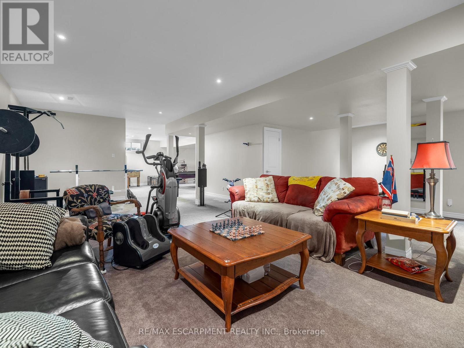585 SMITHVILLE RD