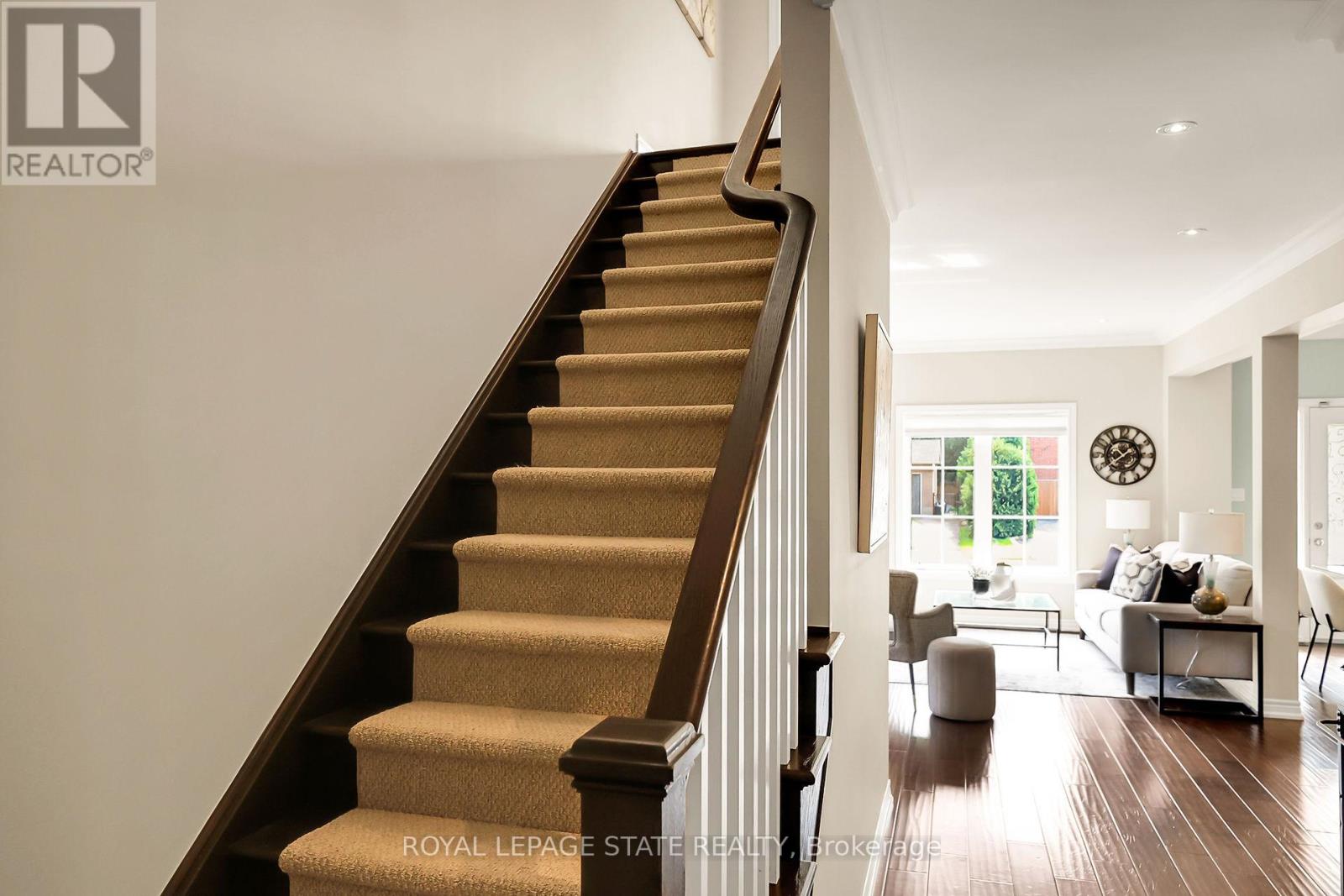 #14 -43 KERMAN AVE, #14