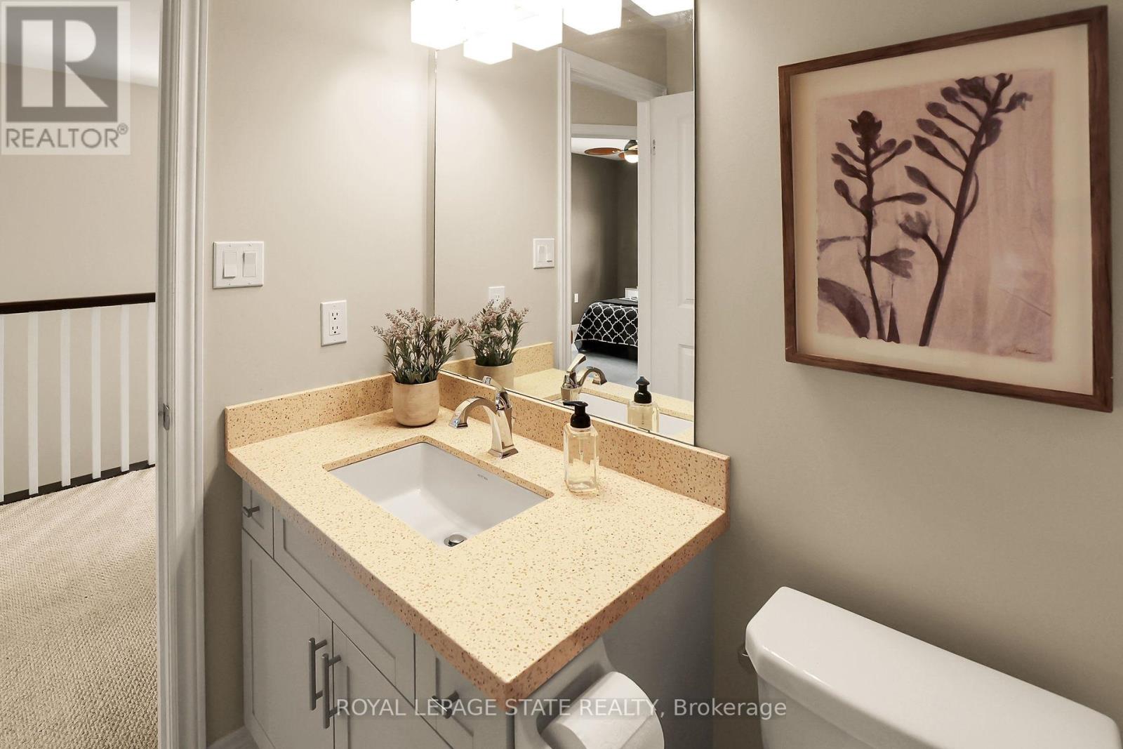 #14 -43 KERMAN AVE, #14