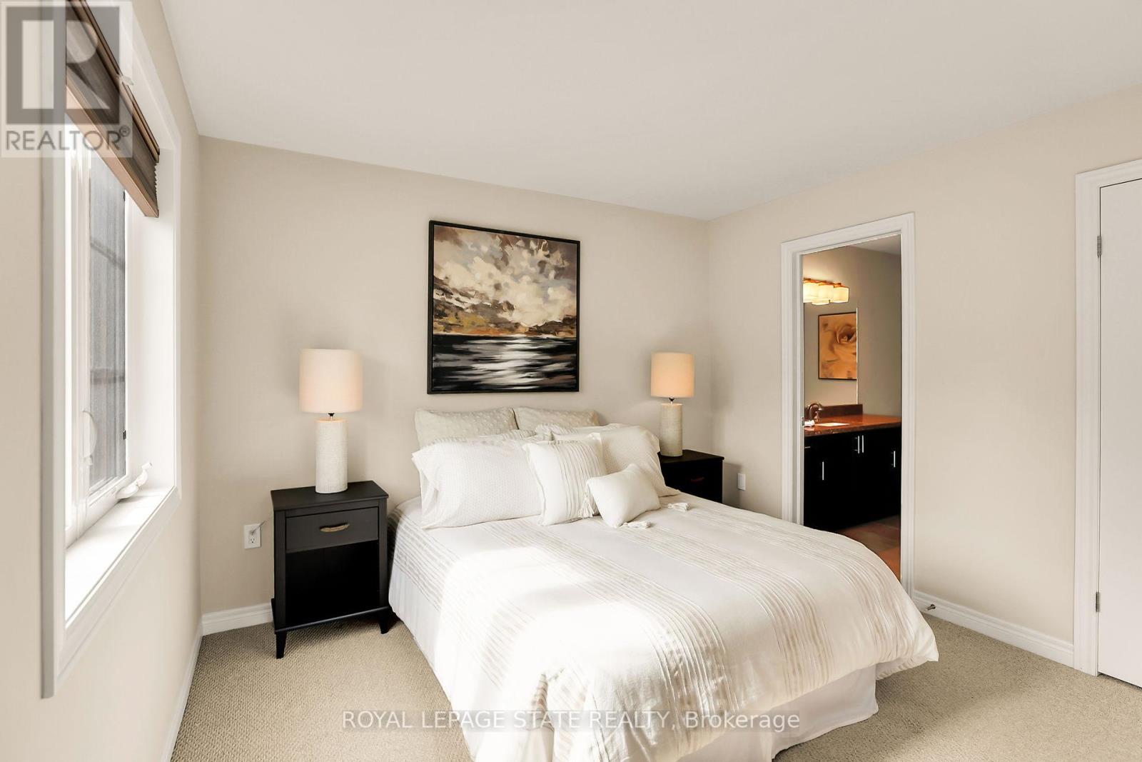 #14 -43 KERMAN AVE, #14