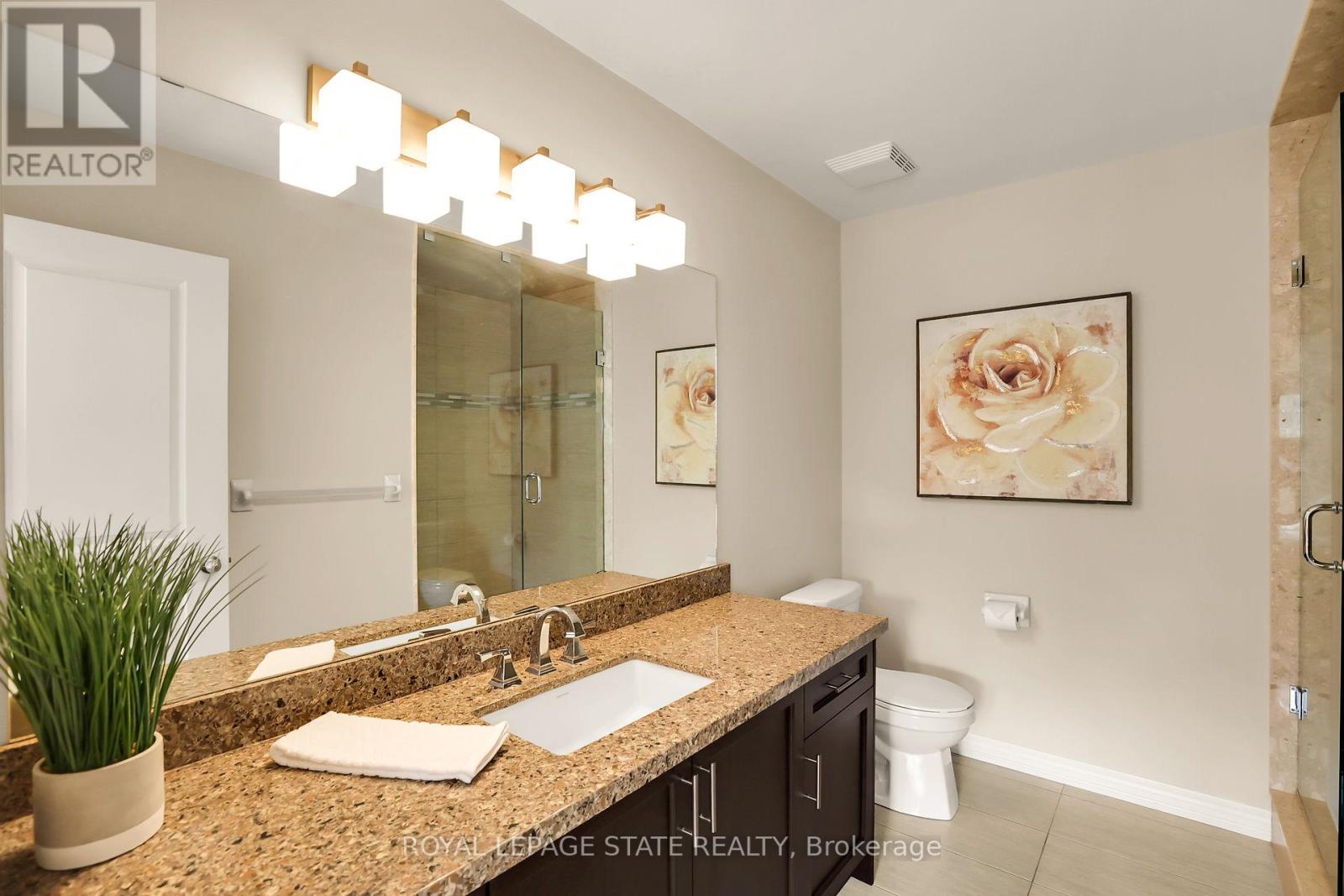 #14 -43 KERMAN AVE, #14