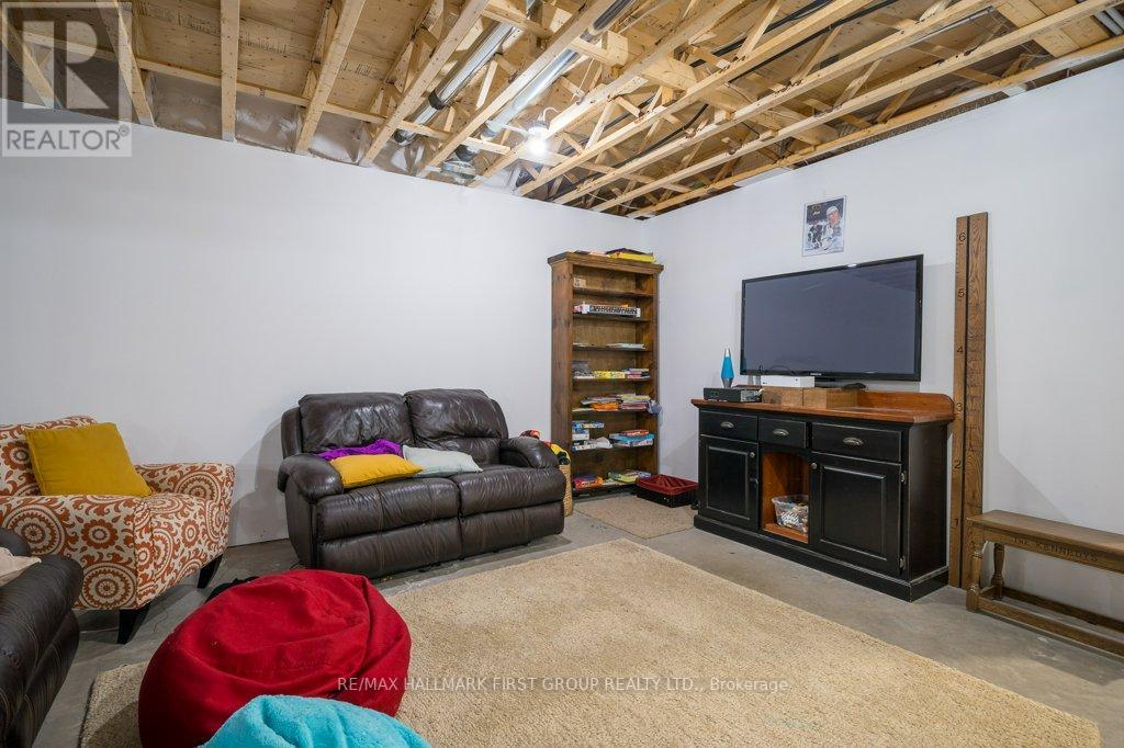 4557 COUNTY ROAD 4 RD
