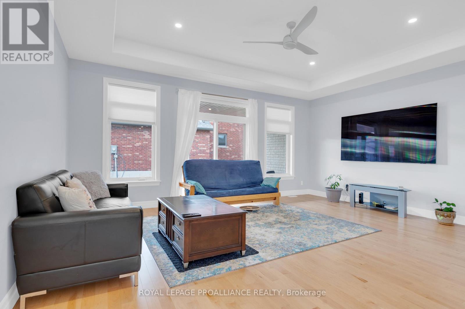 72 ESSEX DR