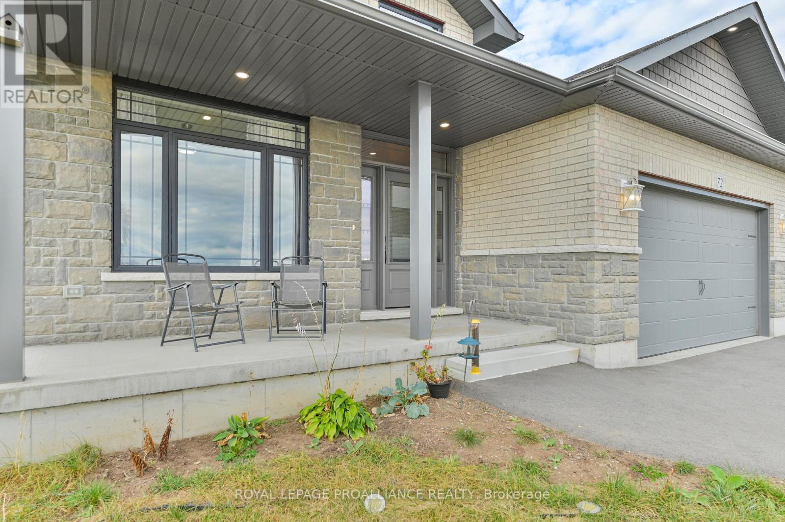 72 ESSEX DR