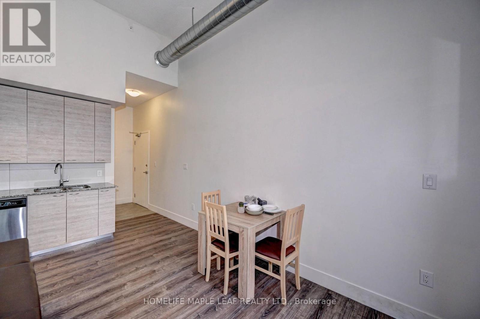 #106 -253 ALBERT ST W, #106