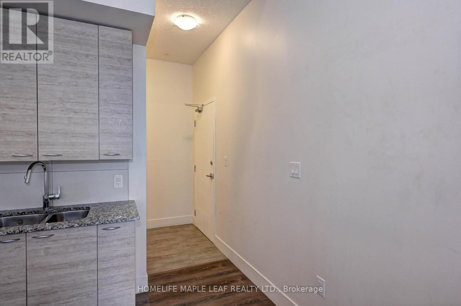 #106 -253 ALBERT ST W, #106