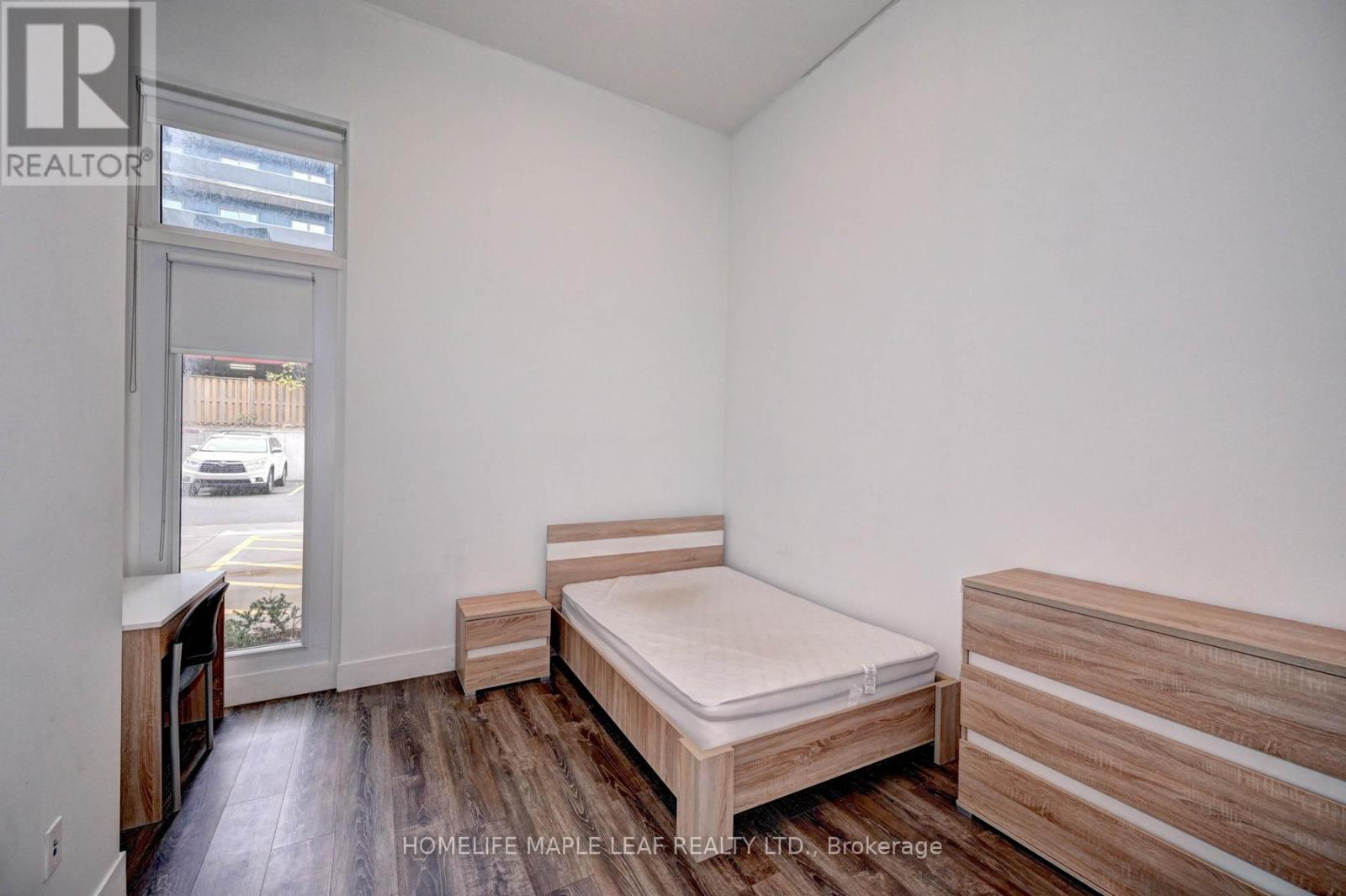 #106 -253 ALBERT ST W, #106