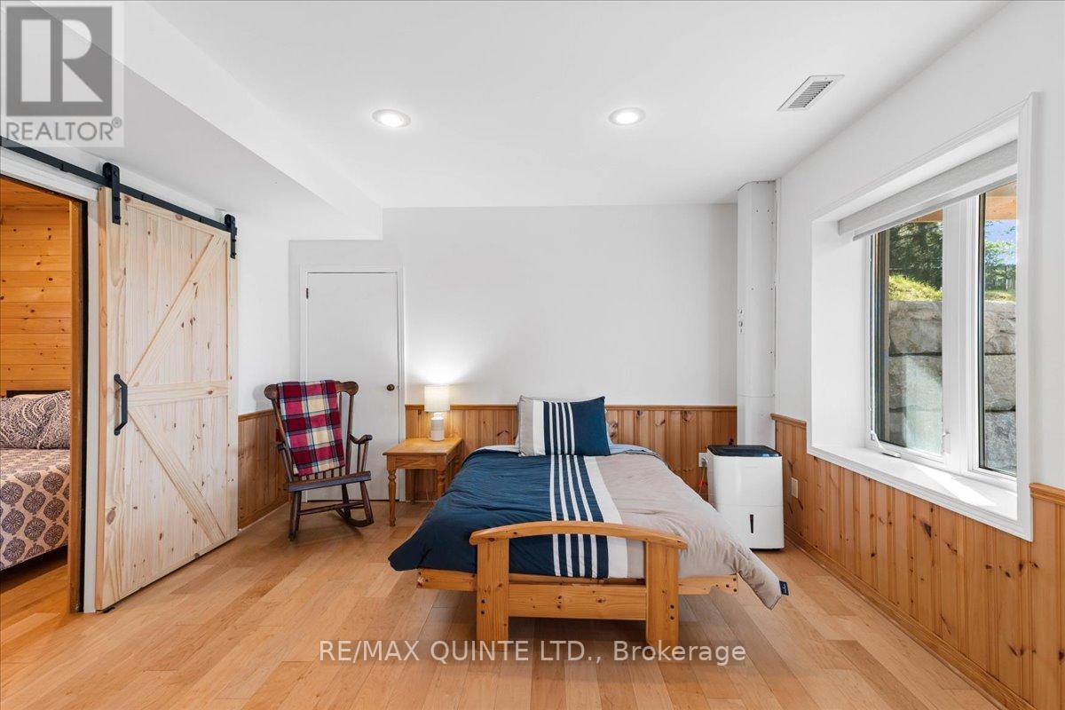 48 QUINTE VIEW RD