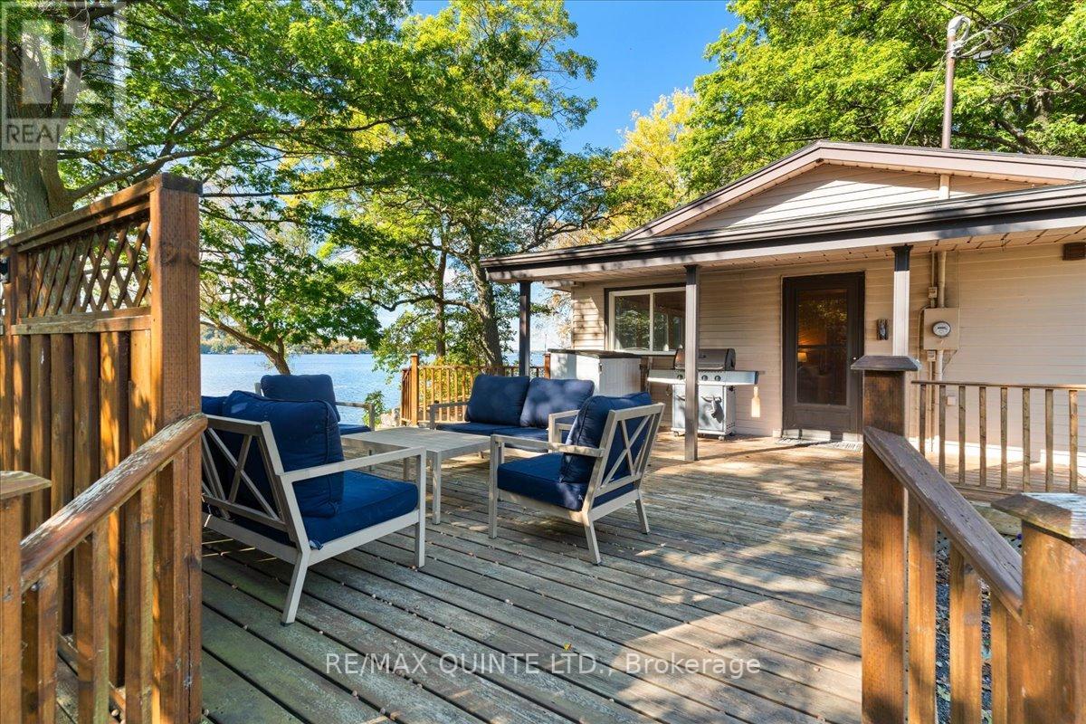 48 QUINTE VIEW RD