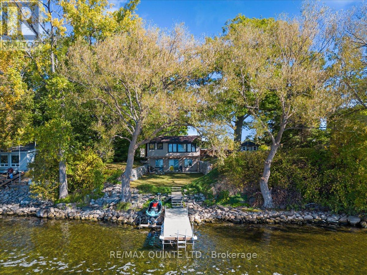 48 QUINTE VIEW RD