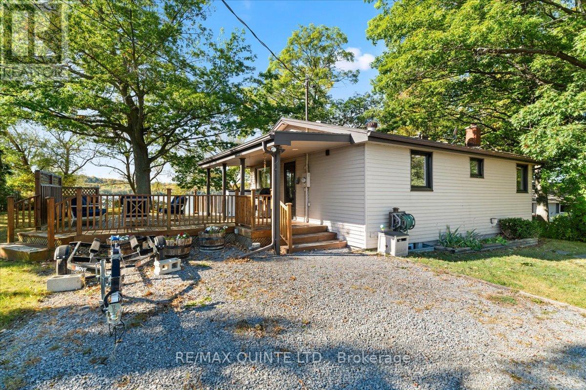 48 QUINTE VIEW RD