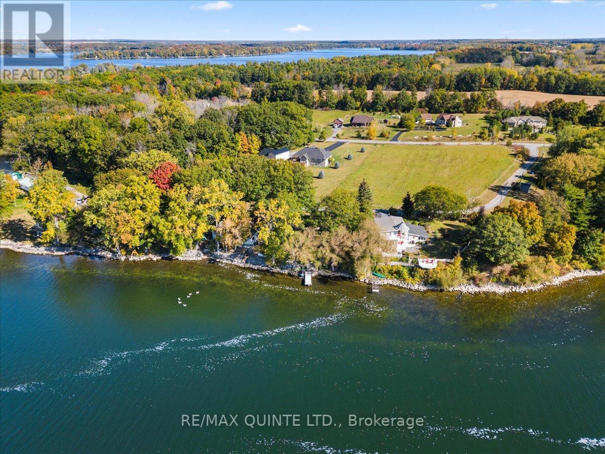 48 QUINTE VIEW RD
