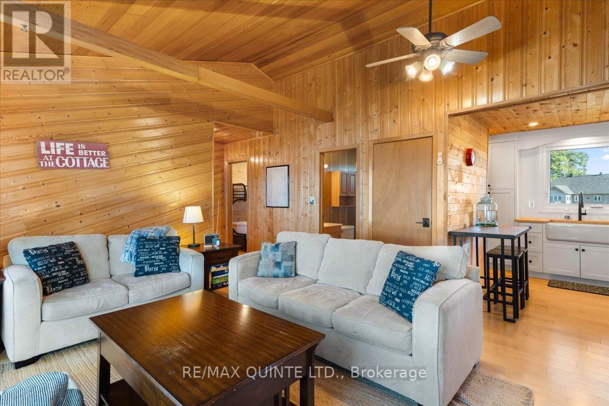 48 QUINTE VIEW RD