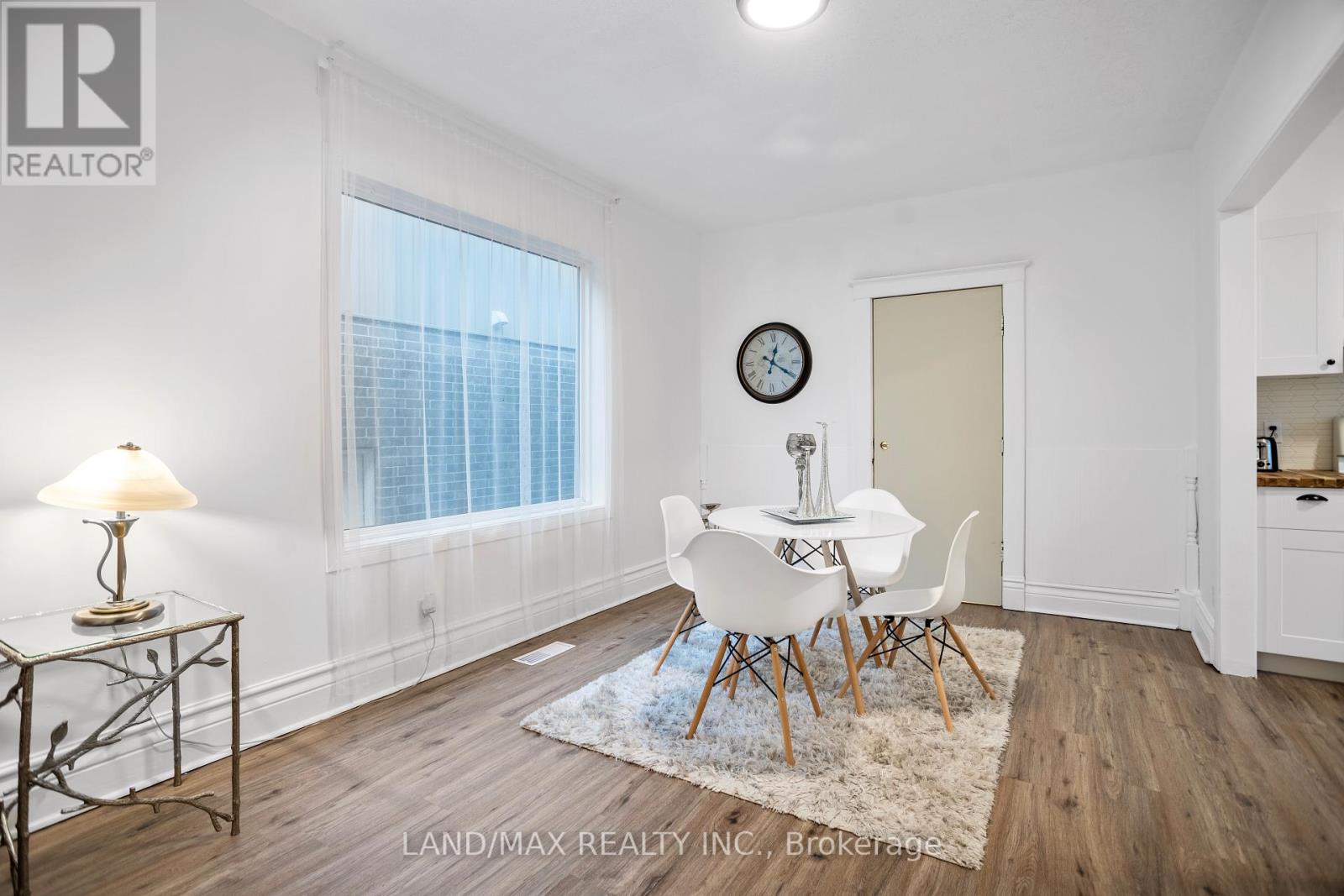 25 PADDINGTON AVE