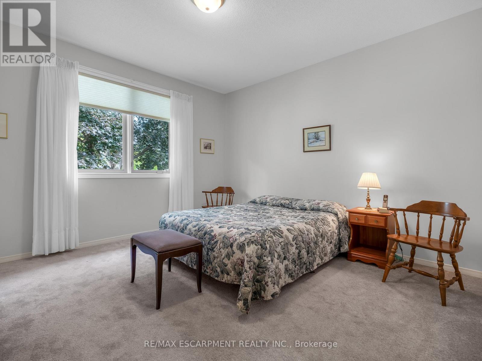 34 WENTWORTH DR