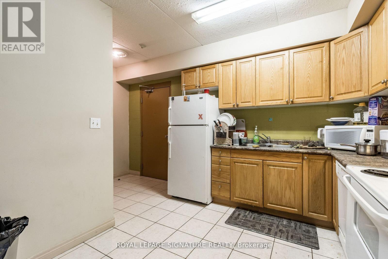 #101 -253 LESTER ST, #101