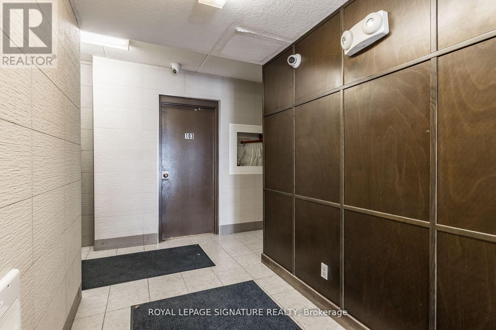 #101 -253 LESTER ST, #101