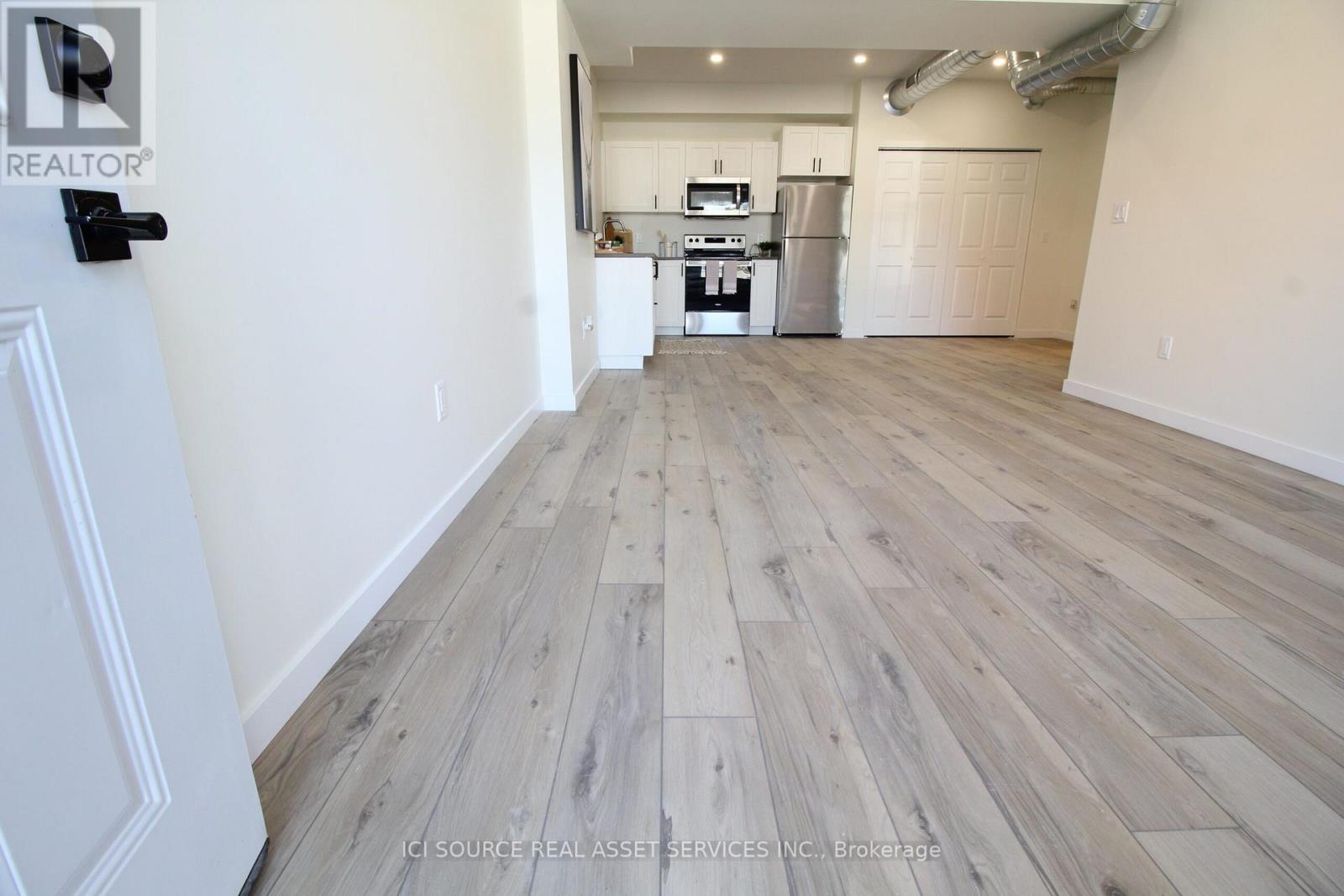 U 10 2 TALBOT ST S, #Unit 10