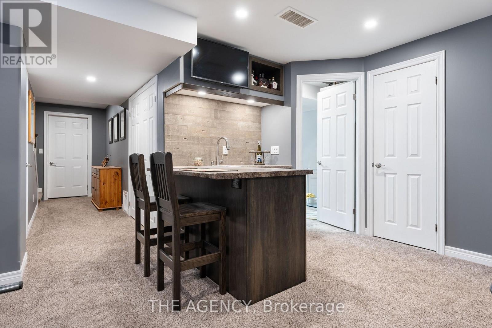 1432 DUNKIRK AVE