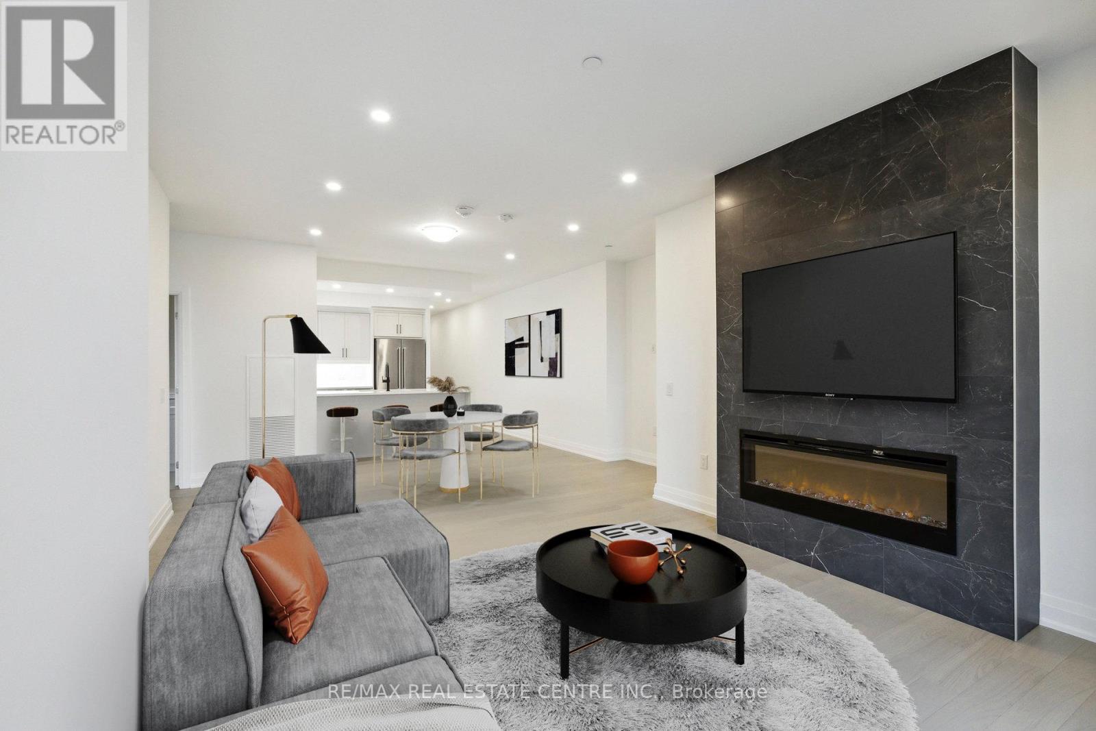 #602 -71 WYNDHAM ST S, #602