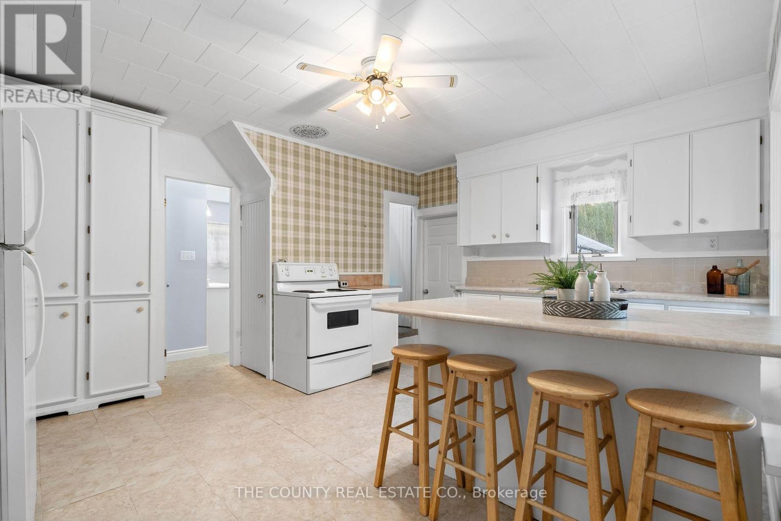 2561 COUNTY ROAD 10 RD