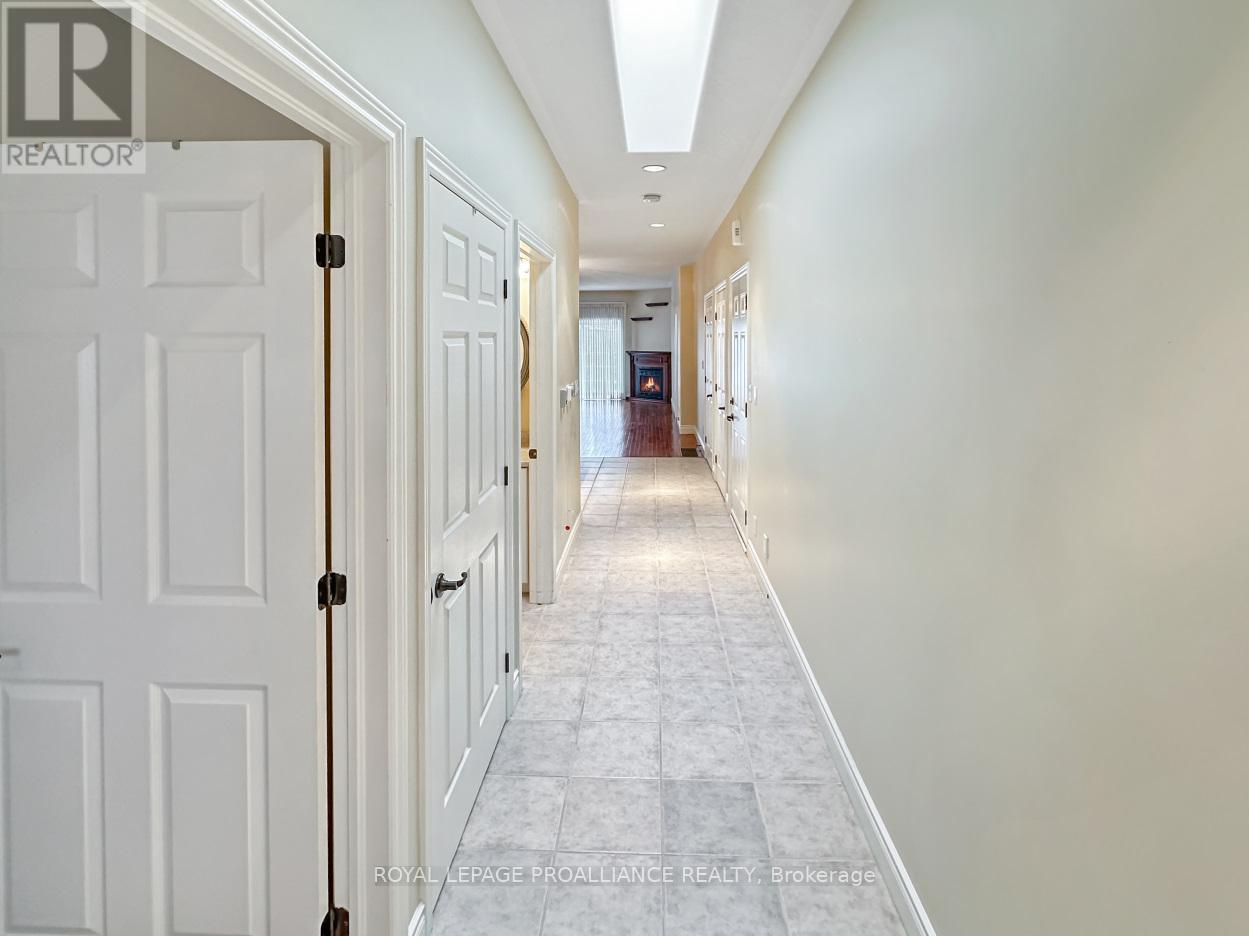 #2 -16 LANE AVE, #2