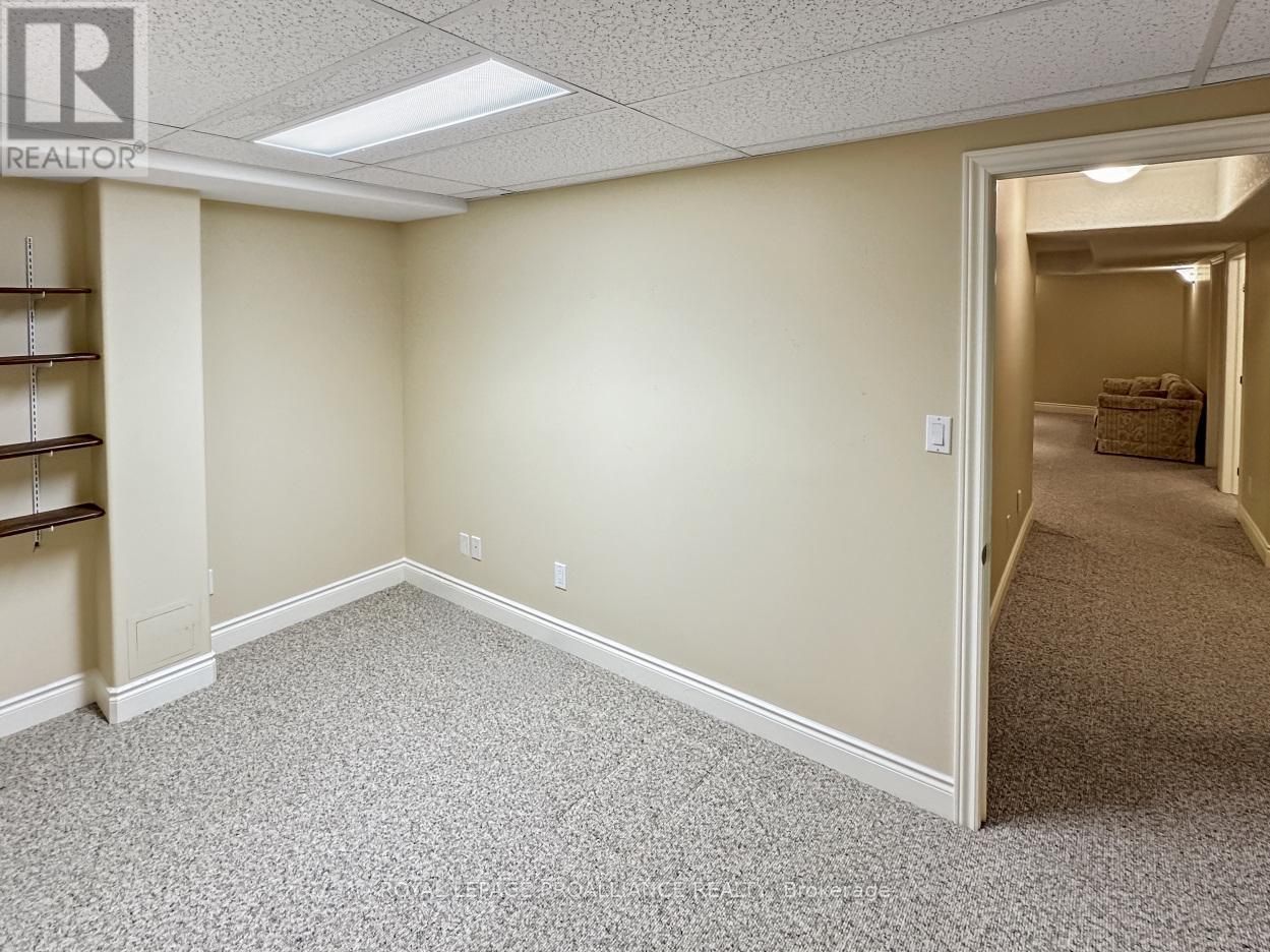 #2 -16 LANE AVE, #2