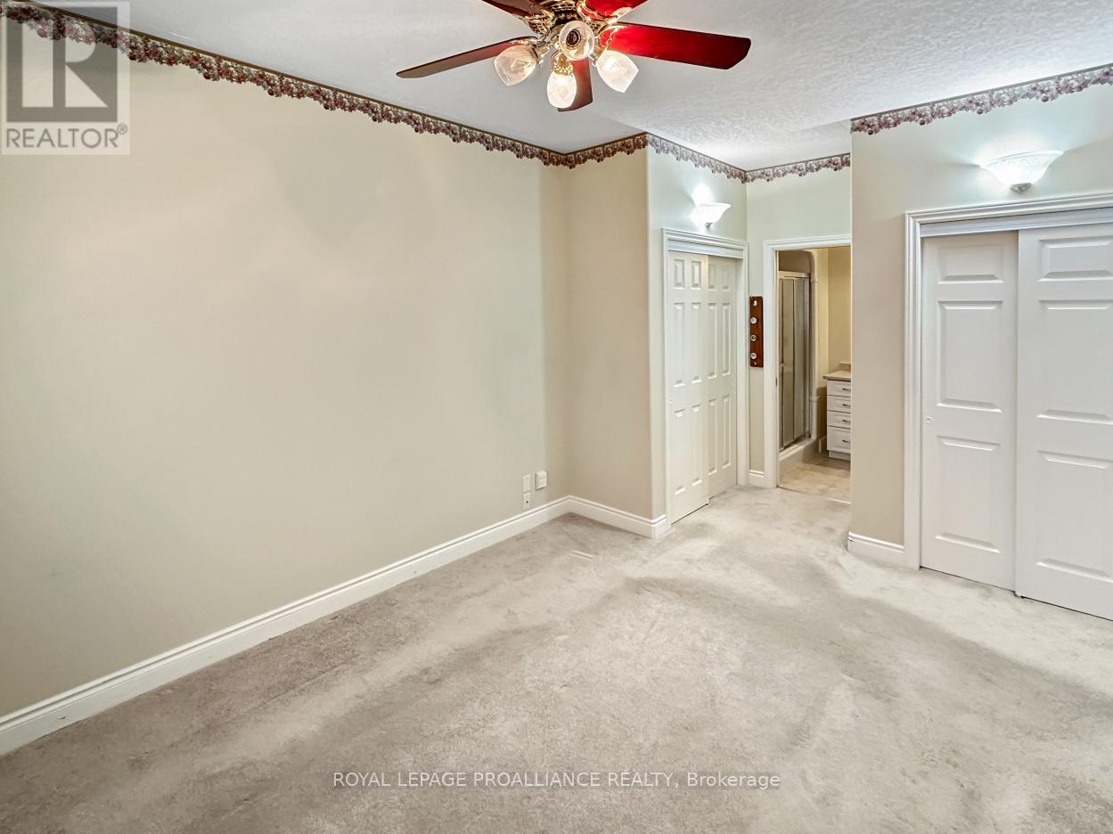 #2 -16 LANE AVE, #2