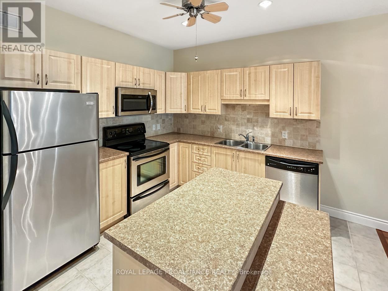 #2 -16 LANE AVE, #2
