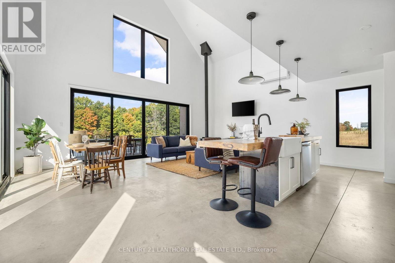 10823 LOYALIST PKWY