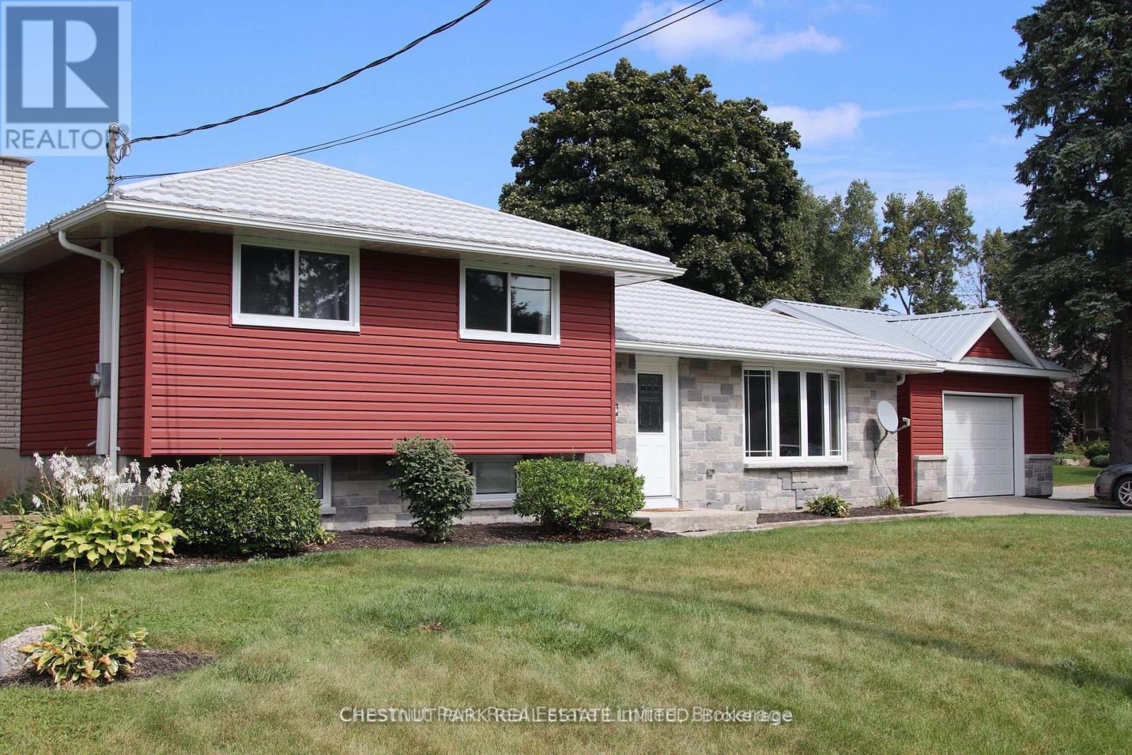 25 LOW ST