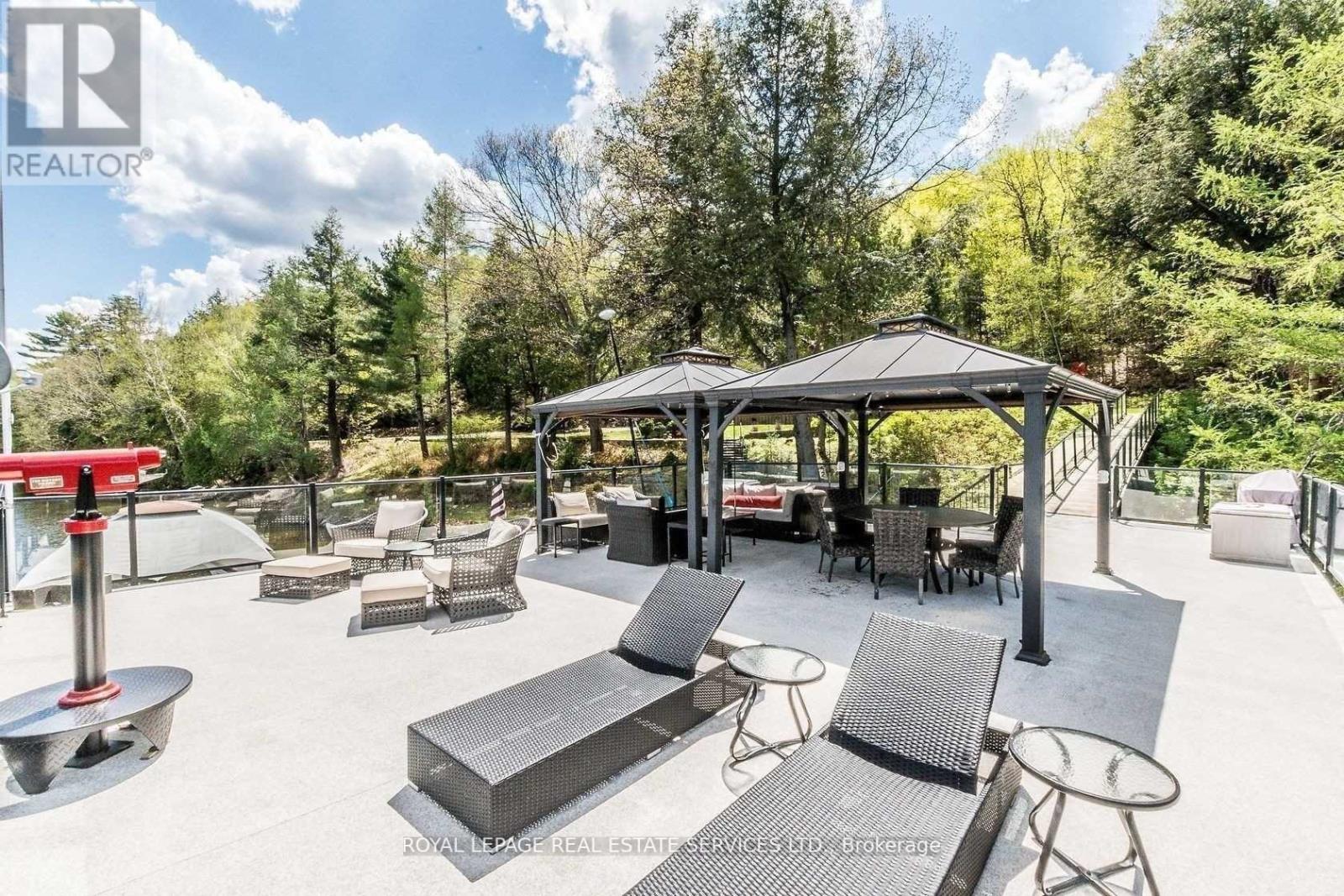 1049 ROCKWOOD LANE