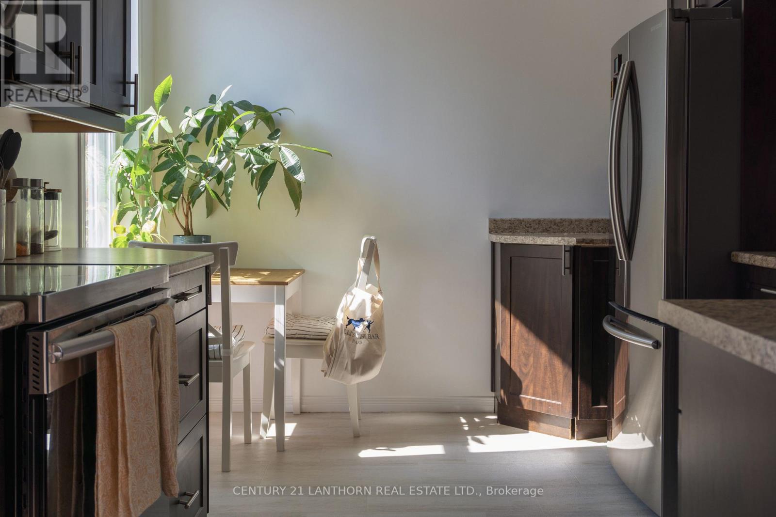 #REAR -128 PICTON MAIN ST, #Rear