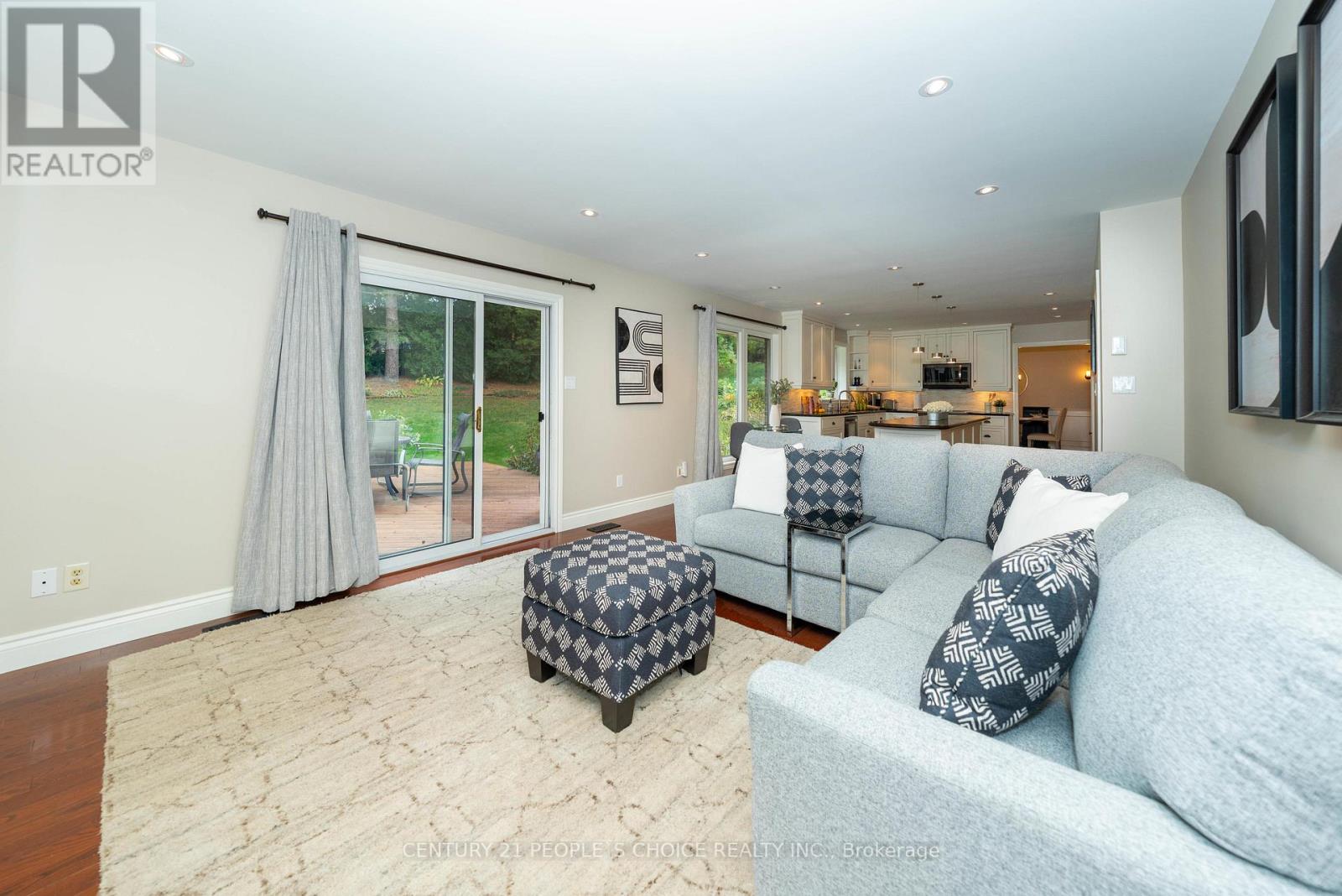 178 SANDFORD FLEMING DR