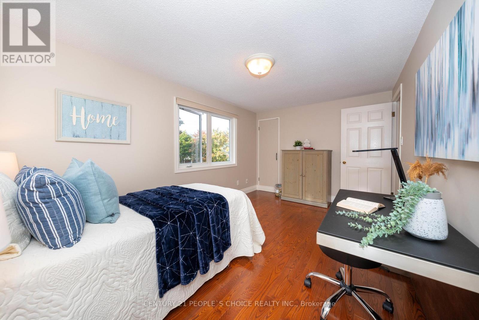 178 SANDFORD FLEMING DR