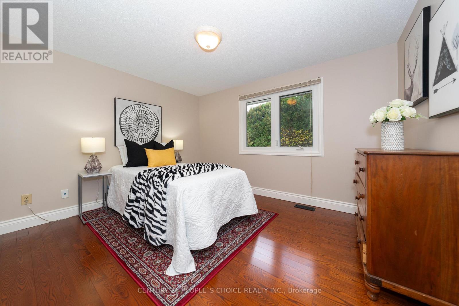 178 SANDFORD FLEMING DR