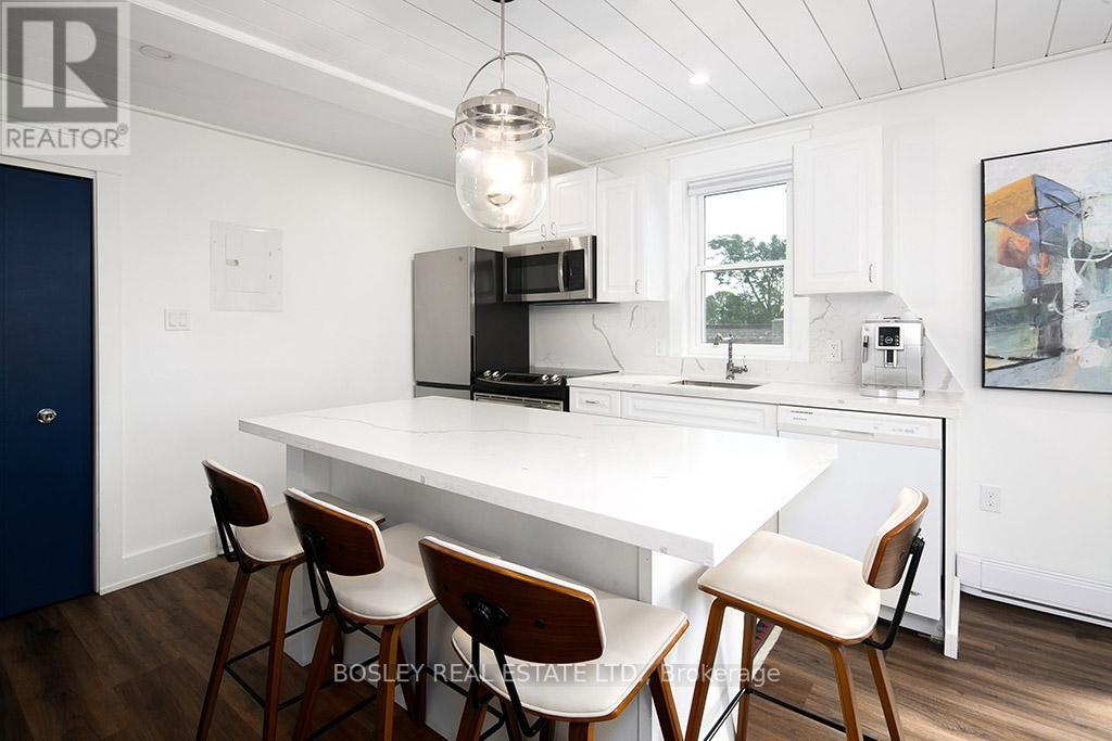 #303 -110 SYKES ST N, #303