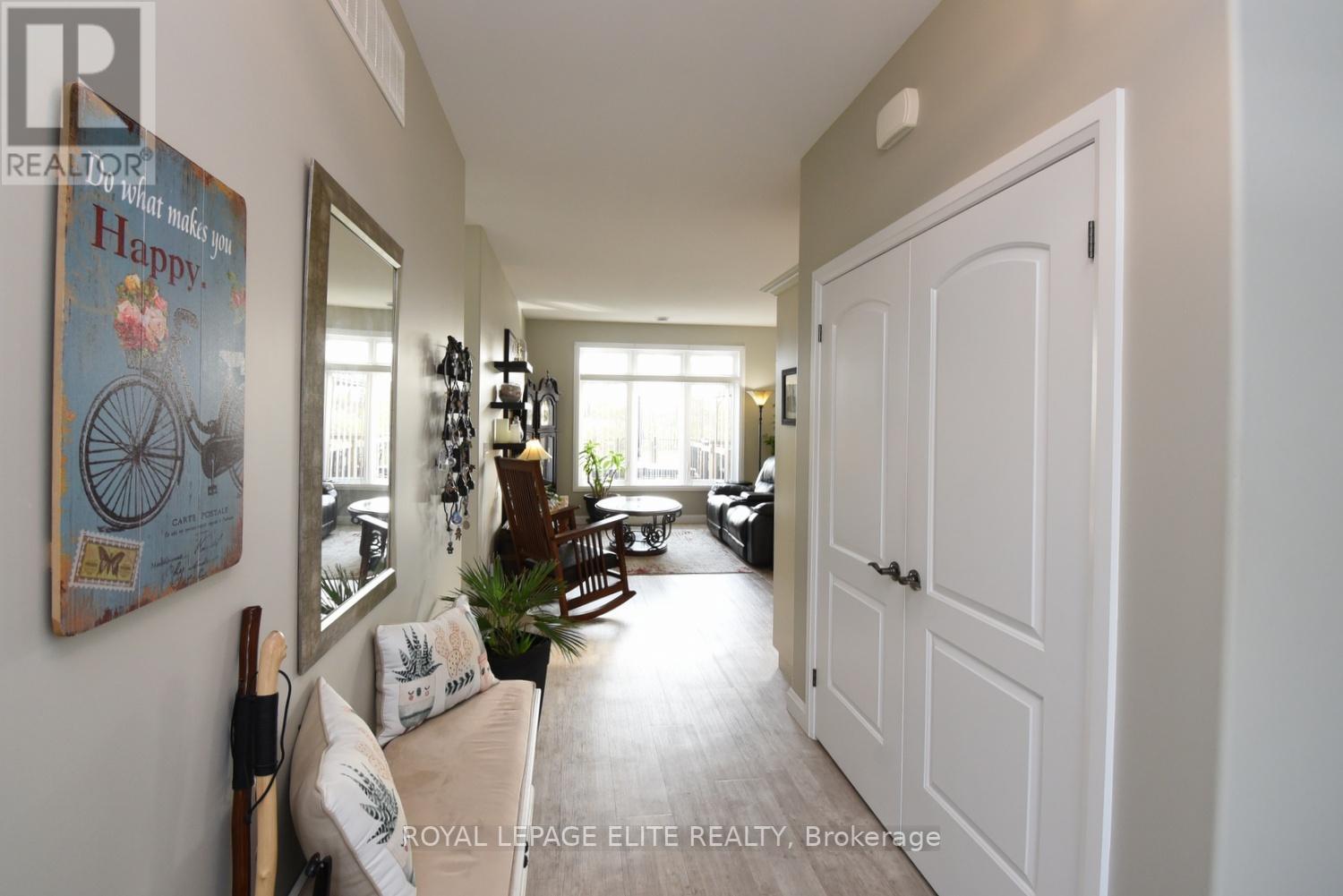 #15 -740 MAIN ST E, #15