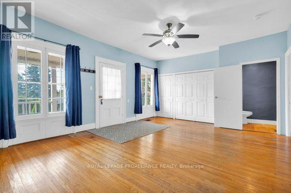 52 SANFORD ST