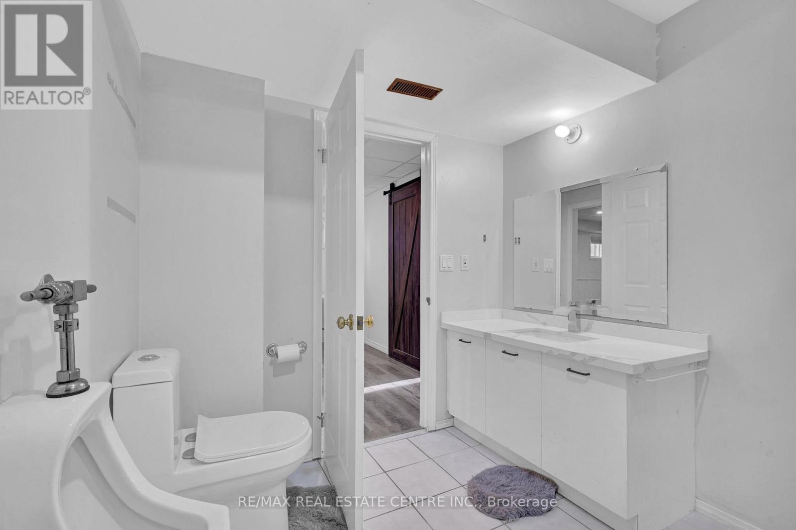 461 LANSDOWNE AVE