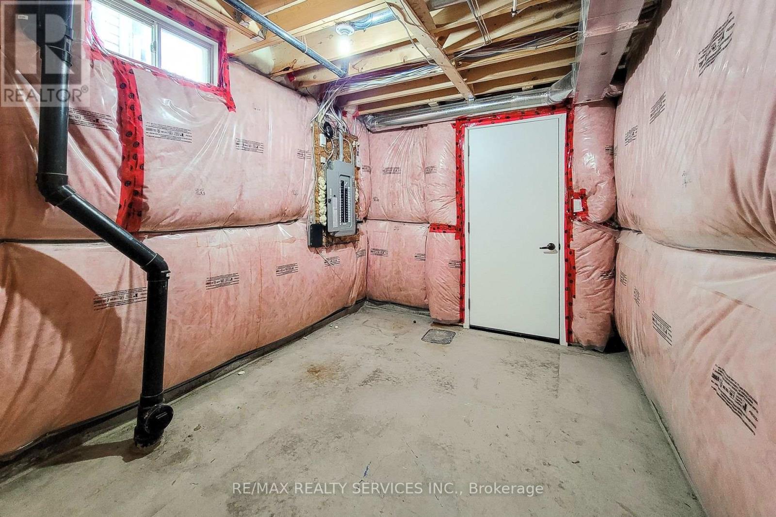 107 LARRY CRES