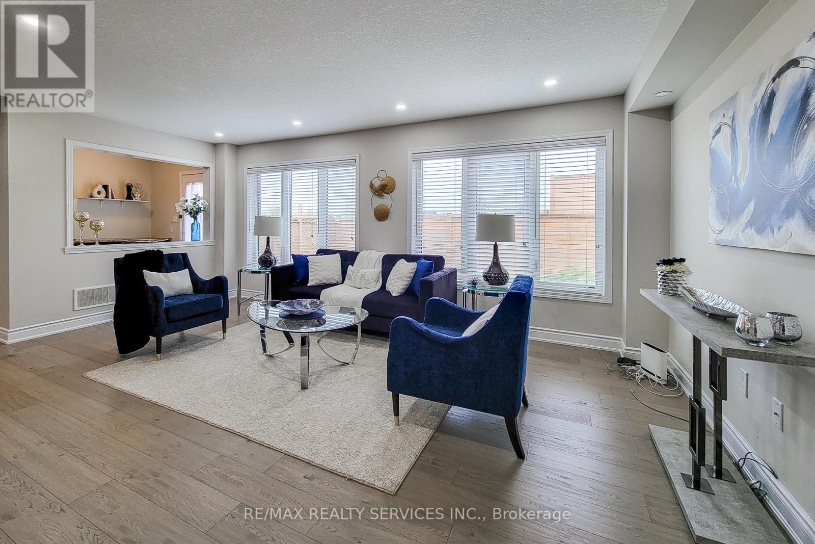 107 LARRY CRES